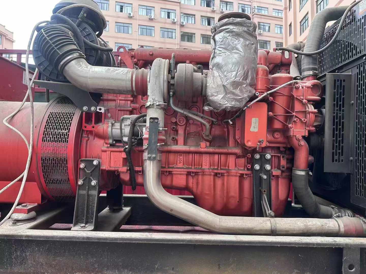 润州如何选择适合 600kW 柴油发电机组的过载保护器？